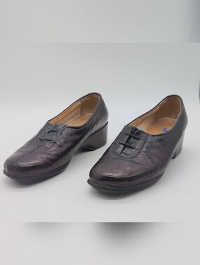 Vintage Onena Sz 7 Women's Low Heel Lace-Accent Black Leather Shoes